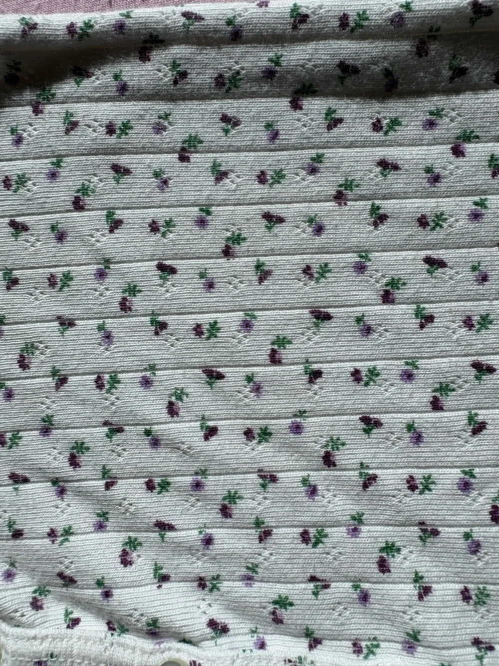 Brandy Melville White Floral Ribbed Button-Down Crop Top - Picture 2 of 3